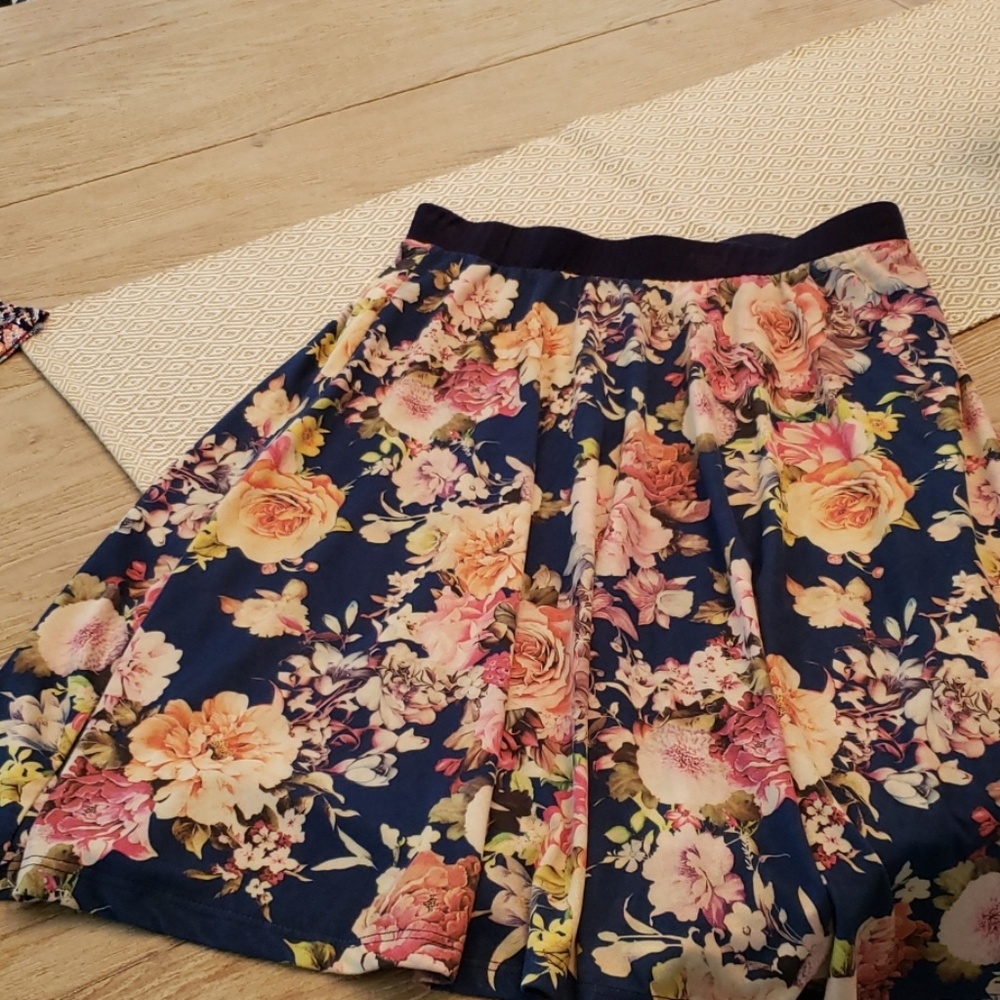 Le Lis faux suede skirt